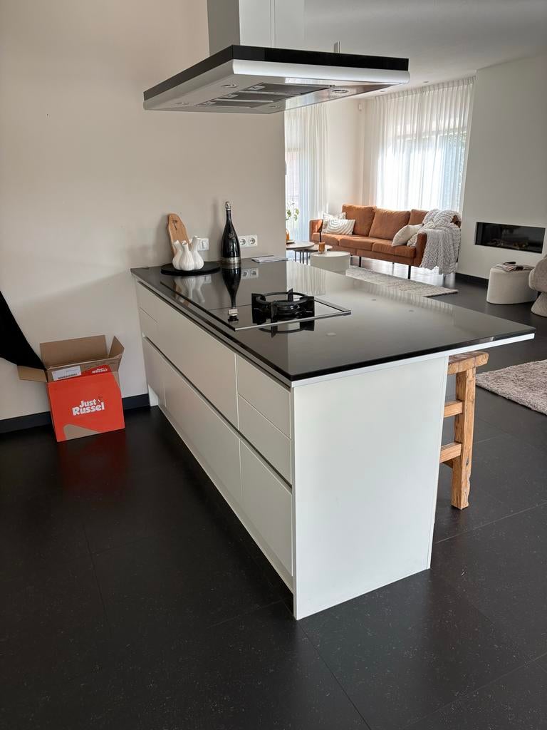 Complete witte keuken met eiland en diverse apparatuur, Ophalen, Gebruikt, Wit, Overige typen