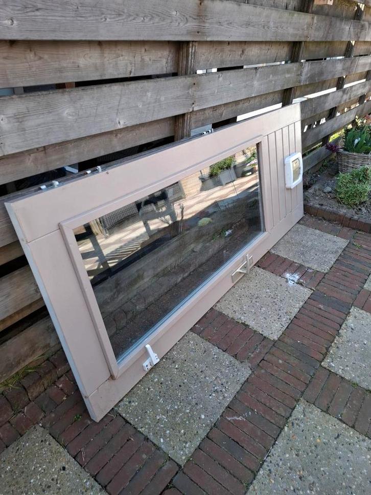 Achterdeur met kattenluik, Doe-het-zelf en Verbouw, Deuren en Horren, Buitendeur, 200 tot 215 cm, Ophalen