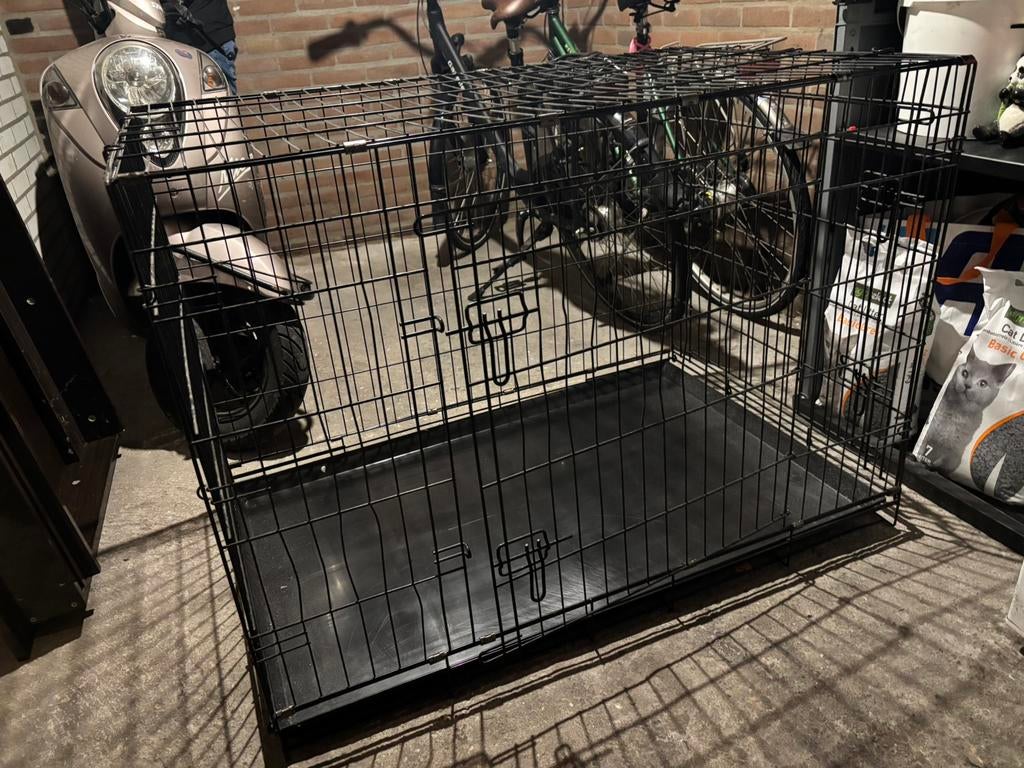 Grote zwarte hondenbench, Dieren en Toebehoren, Hondenhokken, Ophalen, Zo goed als nieuw, 75 tot 110 cm, 65 tot 100 cm