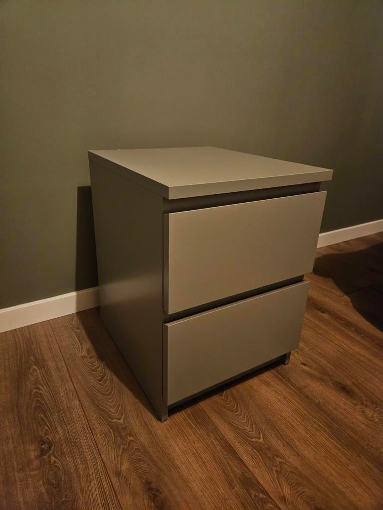 Ikea Malm lade-/nachtkastje grijs, Huis en Inrichting, Slaapkamer | Nachtkastjes, Ophalen, Gebruikt, Minder dan 45 cm, 55 tot 70 cm