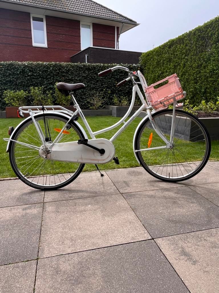 Witte omafiets Leonardo 26 inch met voordrager, Fietsen en Brommers, Fietsen | Dames | Omafietsen, Ophalen of Verzenden, Gebruikt