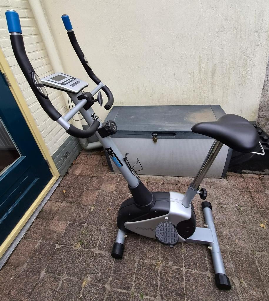 Hometrainer - Eenvoudig en functioneel, Ophalen, Gebruikt, Benen, Hometrainer