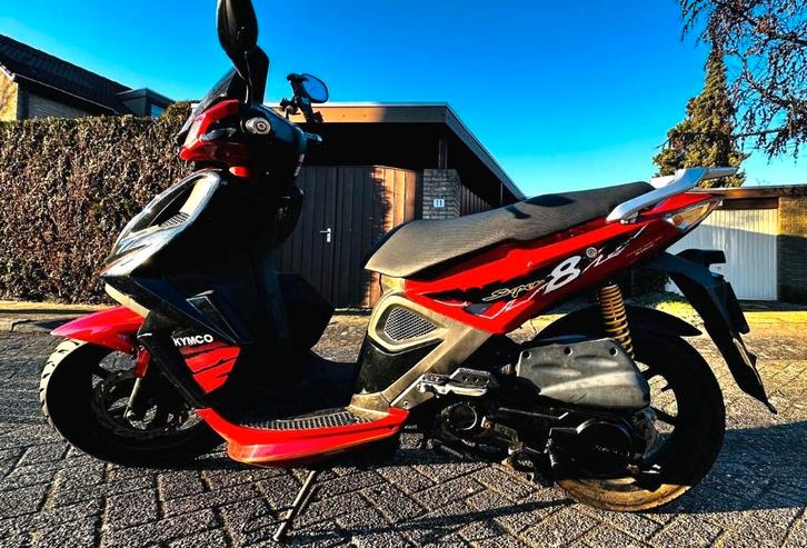 Kymco Super8 2008, Rijklaar, Goed onderhouden,Sportieve look, Fietsen en Brommers, Scooters | Kymco, Gebruikt, Super 8, Maximaal 45 km/u