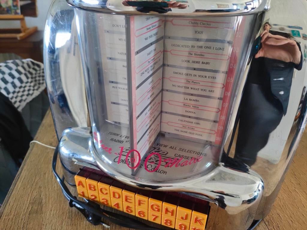 Classic Collector's Radio/Cassette Jukebox, Verzamelen, Automaten | Jukeboxen, Ophalen