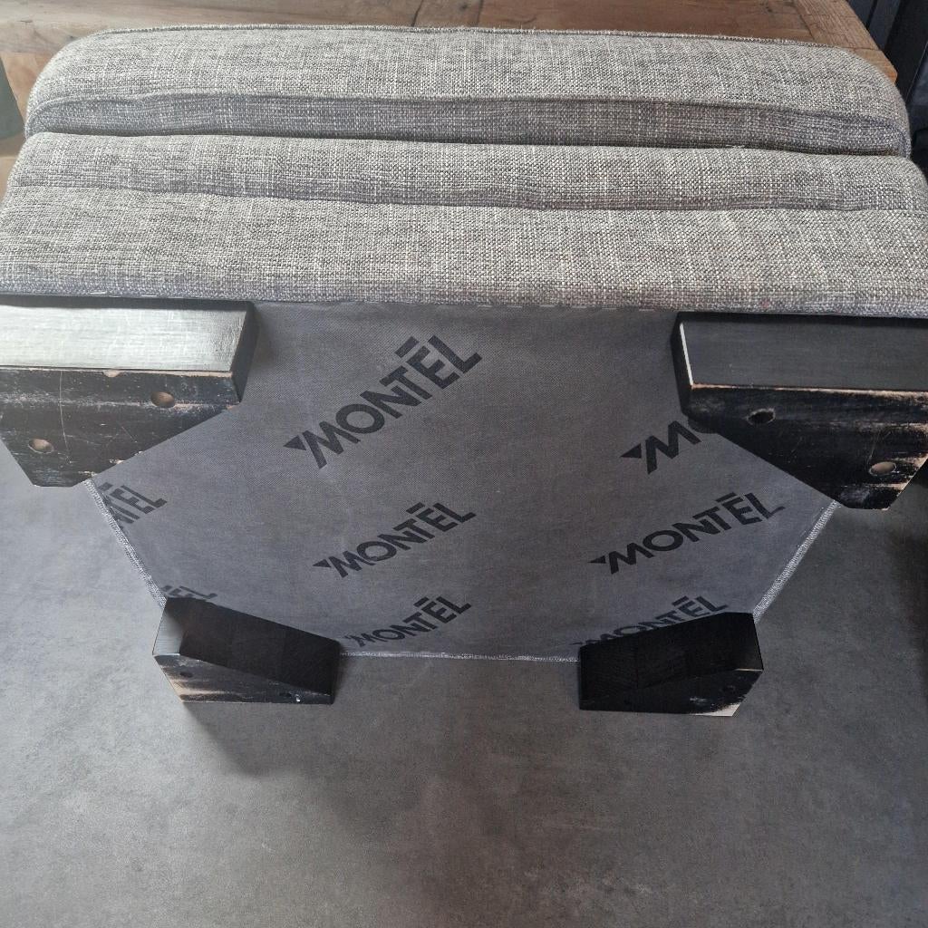 Hocker  MONTEL, Huis en Inrichting, Banken | Voetenbanken en Poefen, Ophalen, Gebruikt, Vierkant, 75 tot 100 cm