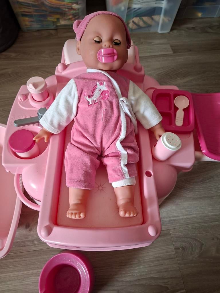 Poppen verzorgset, Ophalen of Verzenden, Zo goed als nieuw, Speelset