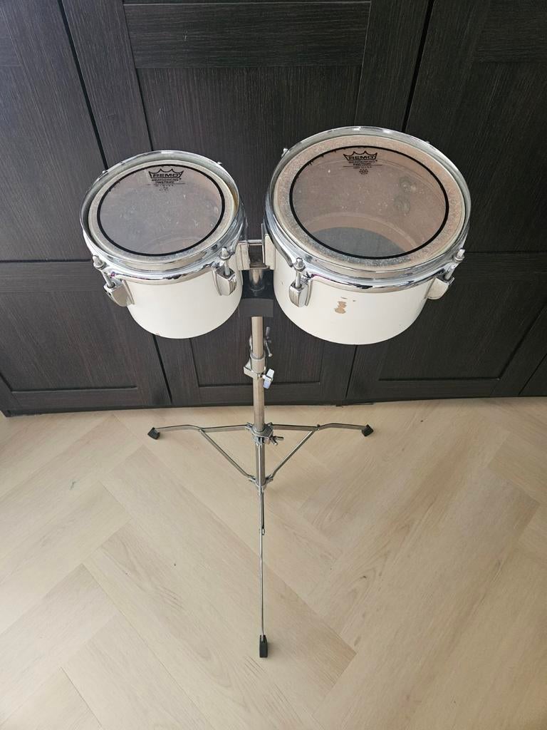 Bongo met standaard, rims en extra vellen, Muziek en Instrumenten, Percussie, Ophalen of Verzenden, Zo goed als nieuw, Trommel