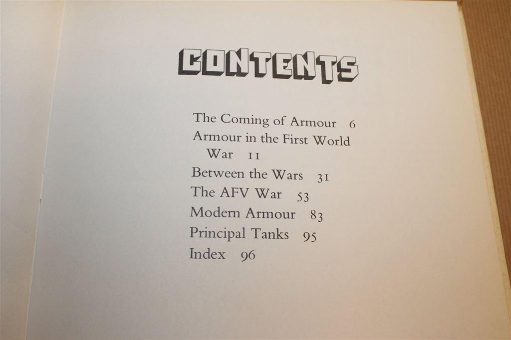 Gevechtsvoertuigen — Machines die Landoorlog Veranderden EN, Ophalen of Verzenden, Tweede Wereldoorlog, Gelezen, Overige onderwerpen