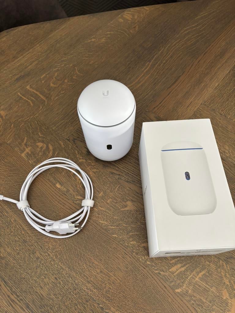 Unifi Dream Router 6, Computers en Software, Routers en Modems, Ophalen of Verzenden