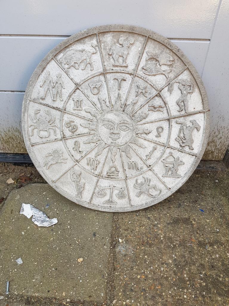 Beton tuindecoratie, Ophalen, Gebruikt