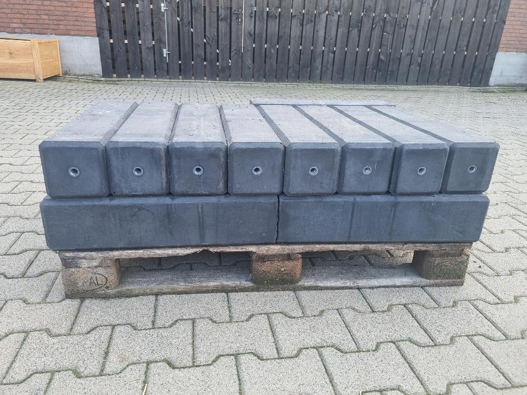 Betonpoer sokkel Antraciet | 150x150 & 200x200, Tuin en Terras, Ophalen of Verzenden, Nieuw, 250 cm of meer, Palen