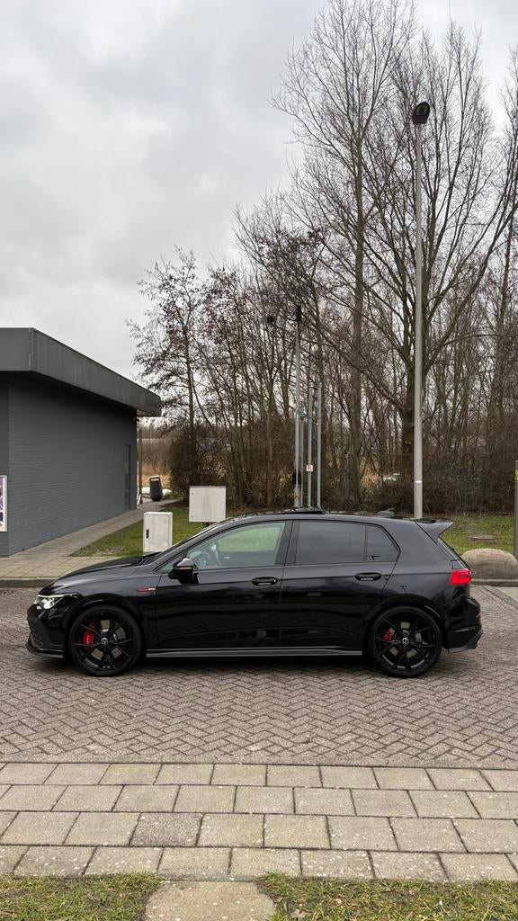 Volkswagen Golf 8 GTI Clubsport, 1363 kg, 4 cilinders, 1984 cc, Zwart