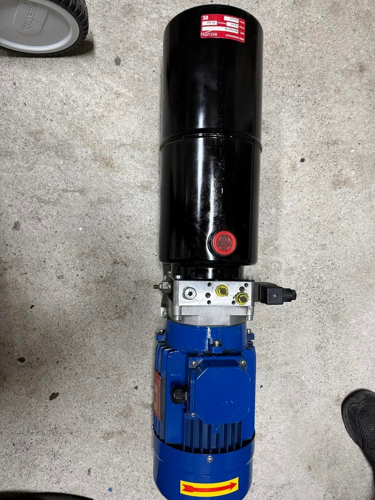 Hydraulische aggregaat, Ophalen of Verzenden, Gebruikt