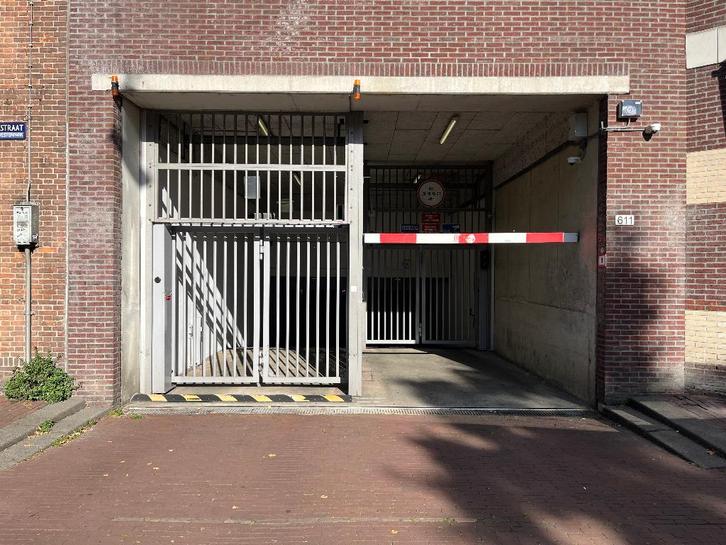 Parkeerplaats, Huizen en Kamers, Garages en Parkeerplaatsen, Amsterdam