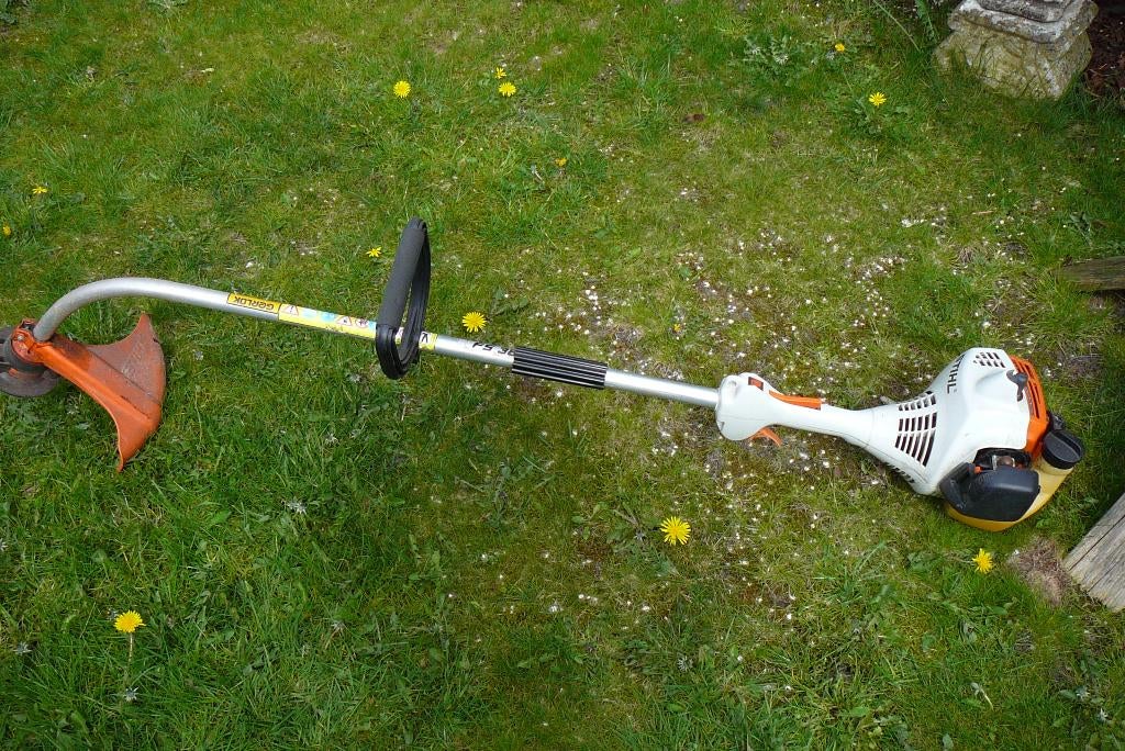 benzine stihl grastrimmer, Tuin en Terras, Ophalen, Gebruikt, 30 tot 50 cm, Stihl