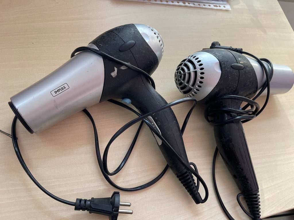 2 Gebruikte Impuls Föhns - Werken Nog Goed, Witgoed en Apparatuur, Ophalen, Gebruikt, Haarverzorging