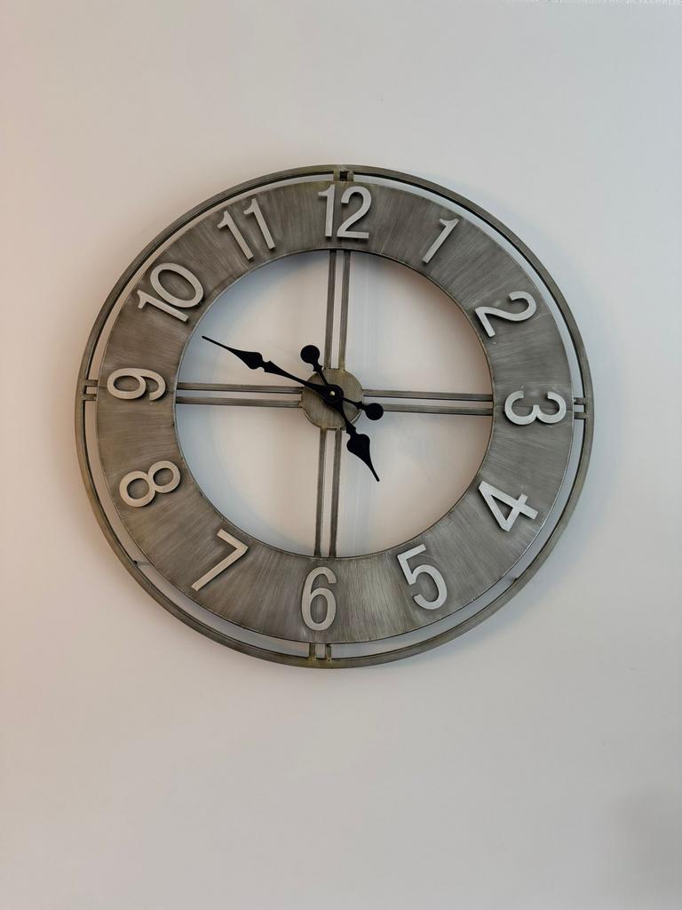Prachtige mooie klok, Huis en Inrichting, Woonaccessoires | Klokken, Ophalen, Zo goed als nieuw, Wandklok
