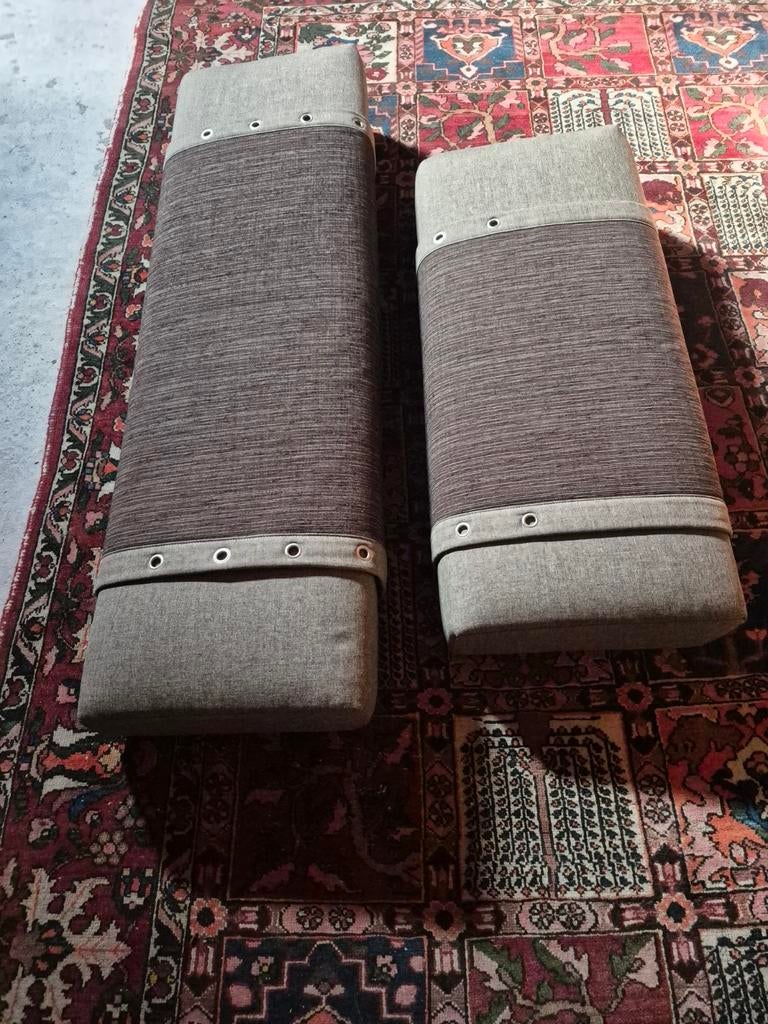 Kussens  voor de Eriba feeling 442, Ophalen