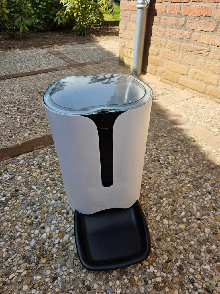 Automatische voermachine kat gratis, Dieren en Toebehoren, Ophalen of Verzenden