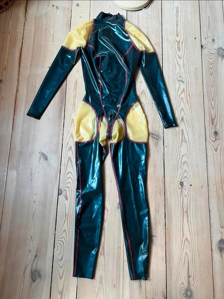 Latex catsuit maat L met 3-weg rits, Verzenden, Zo goed als nieuw