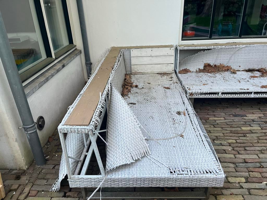 Gratis ophalen: Lounge exclusive hoekbank voor de knutselaar, Tuin en Terras, Tuinsets en Loungesets, Ophalen, Gebruikt, Rotan
