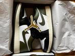 NIEUW! Air Jordan low (GS) maat 38 black/ white/ olive, Kinderen en Baby's, Kinderkleding | Schoenen en Sokken, Schoenen, Nieuw
