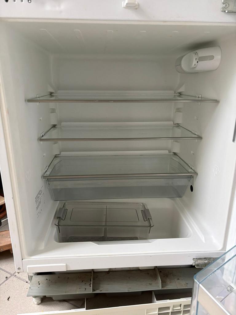Siemens inbouw koelkast, Zonder vriesvak, Minder dan 85 cm, 100 tot 150 liter, Ophalen of Verzenden