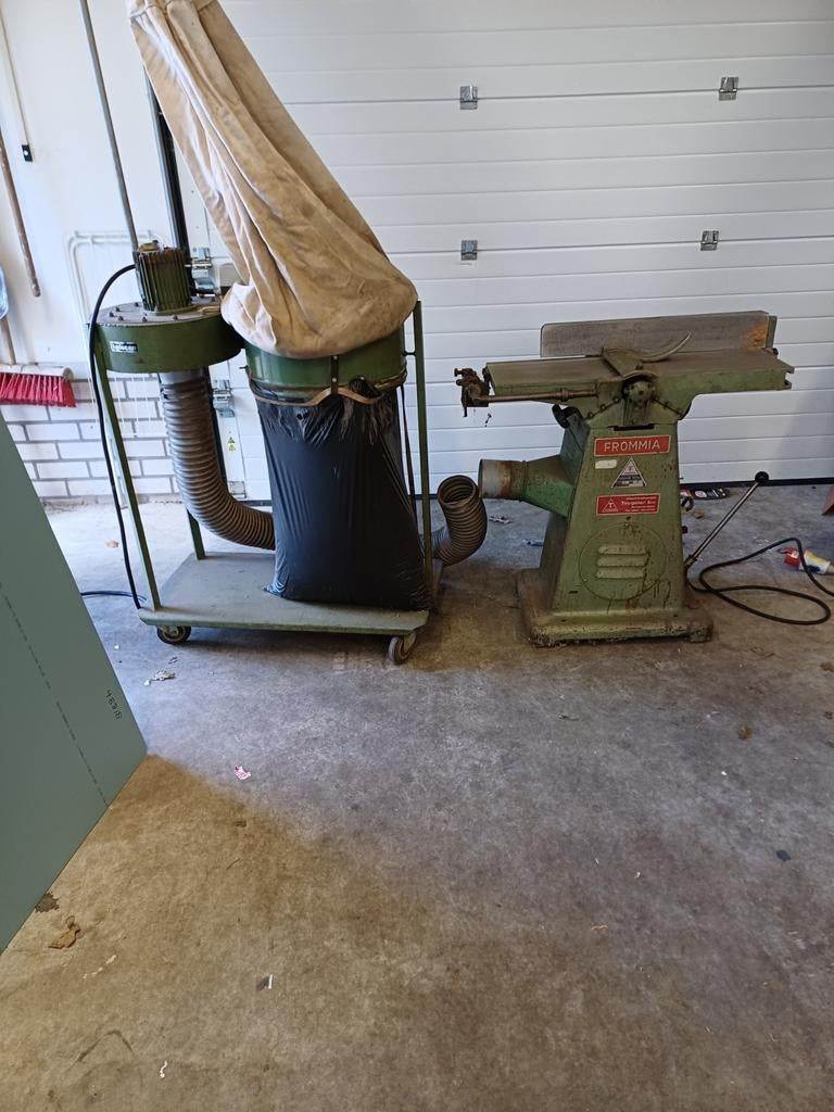 Frommia vlakbank met afzuiging.  380v, Ophalen of Verzenden