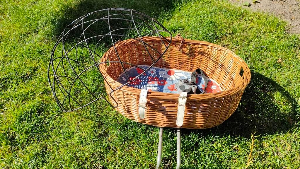 Fietsmand voor hond met houder, Ophalen