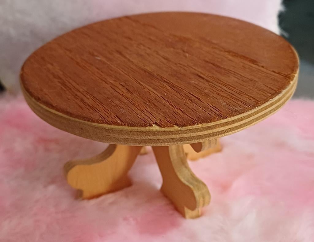 Poppenhuis ronde tafel, Ophalen of Verzenden, Gebruikt, Poppenhuis