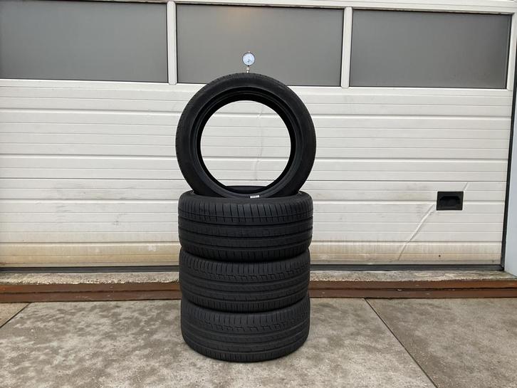 Zomer  Breedset. 255 - 40 - 18.  +  225 - 45 - 18., Auto-onderdelen, Banden en Velgen, Band(en), Zomerbanden, 18 inch, 225 mm