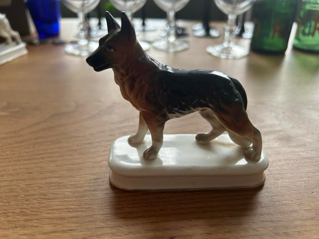 Porseleinen herdershond beeldje, Antiek en Kunst, Antiek | Porselein, Ophalen of Verzenden