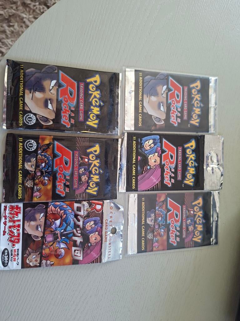 LEEG! Pokémon Rocket Booster Packs(Leeg), Ophalen of Verzenden, Zo goed als nieuw, Booster
