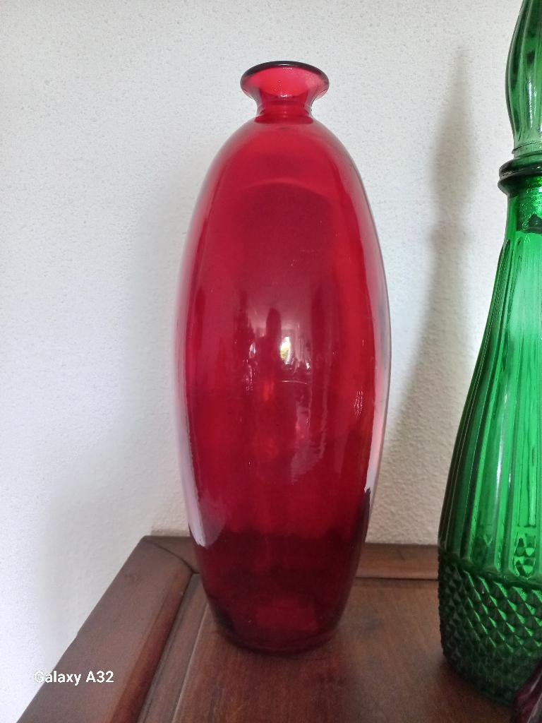 Rode Spaanse Vaas, rood glas 37 cm hoog, Ophalen of Verzenden, Minder dan 50 cm, Rood, Glas