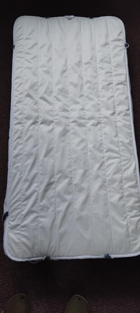 Ledikant matrasje met aerosleep topper, Kinderen en Baby's, Kinderkamer | Beddengoed, Ophalen, Jongetje of Meisje, Wit, Overige typen