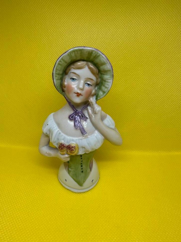 Ruby Lane half doll verzamelaarsobject, Antiek en Kunst, Antiek | Porselein, Verzenden