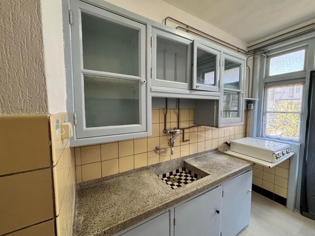 Vintage terrazzo keuken gootsteen met tegeltjes, Huis en Inrichting, Keuken | Complete keukens, Ophalen, Gebruikt, Overige typen