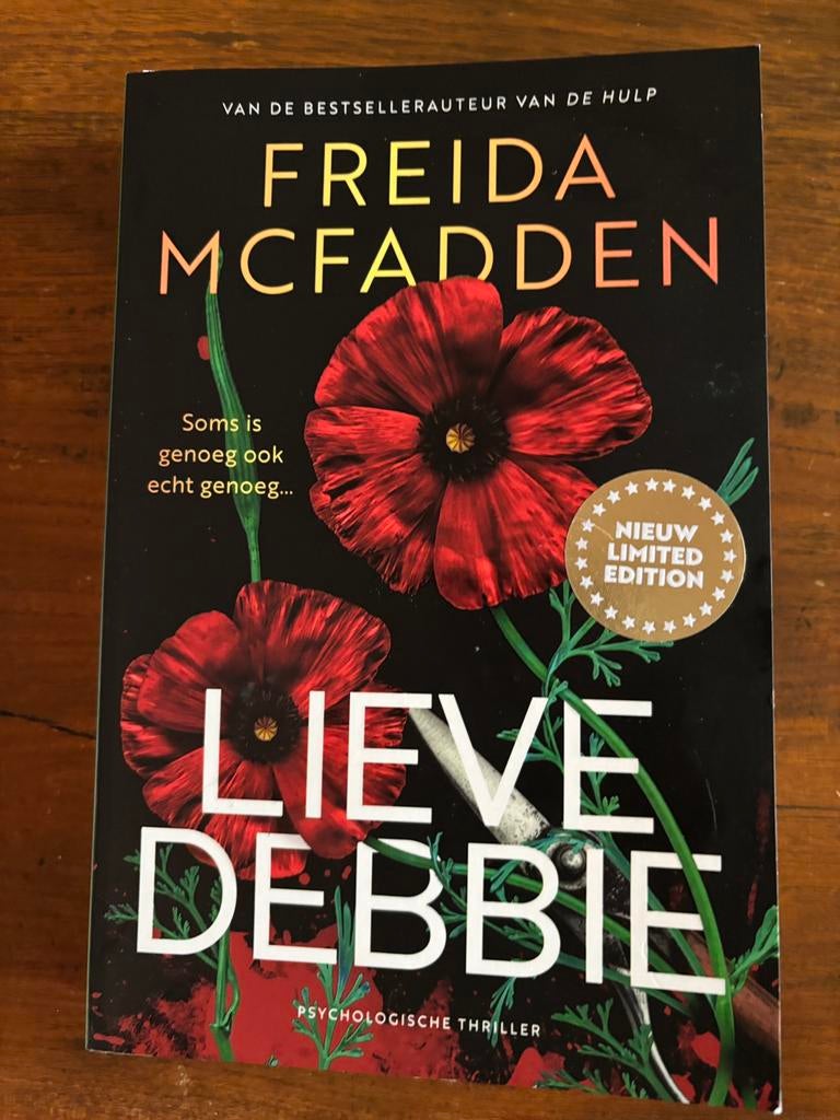 Lieve Debbie - Freida McFadden, Ophalen of Verzenden, Zo goed als nieuw