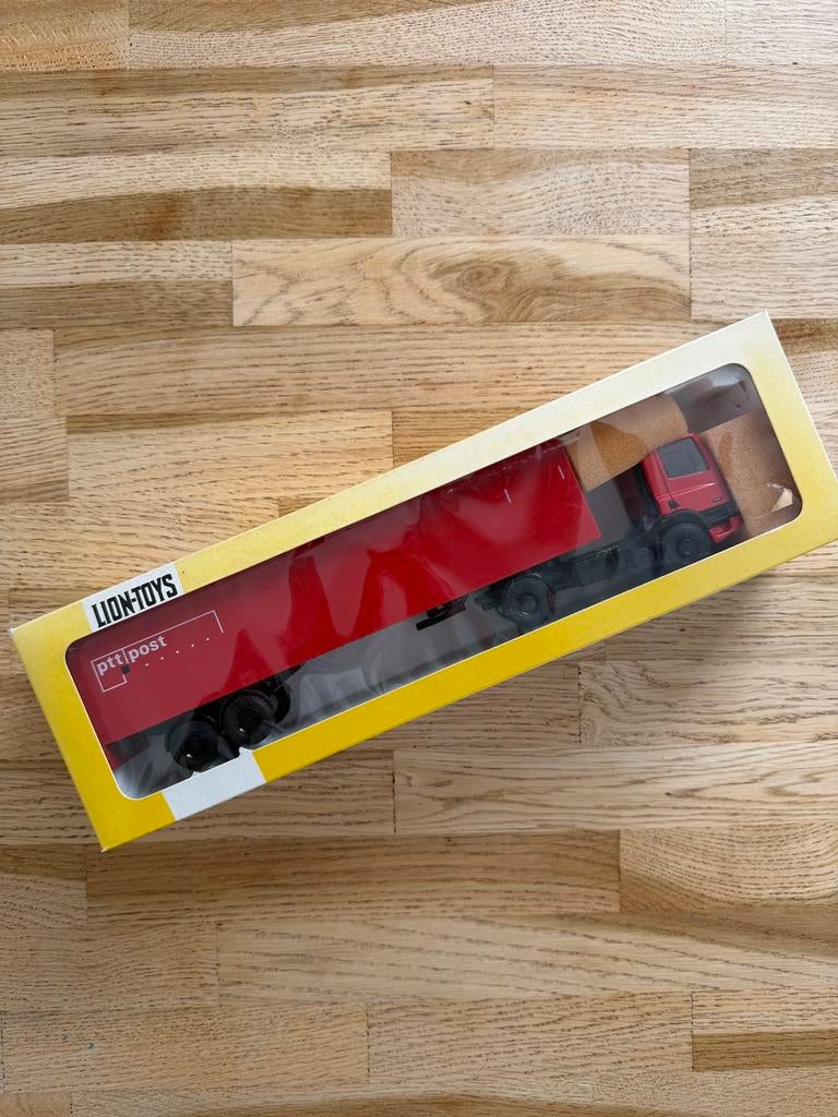 Nieuw in doos - lion toys, Hobby en Vrije tijd, Modelauto's | 1:50, Ophalen, Zo goed als nieuw, Bus of Vrachtwagen, Lion Toys