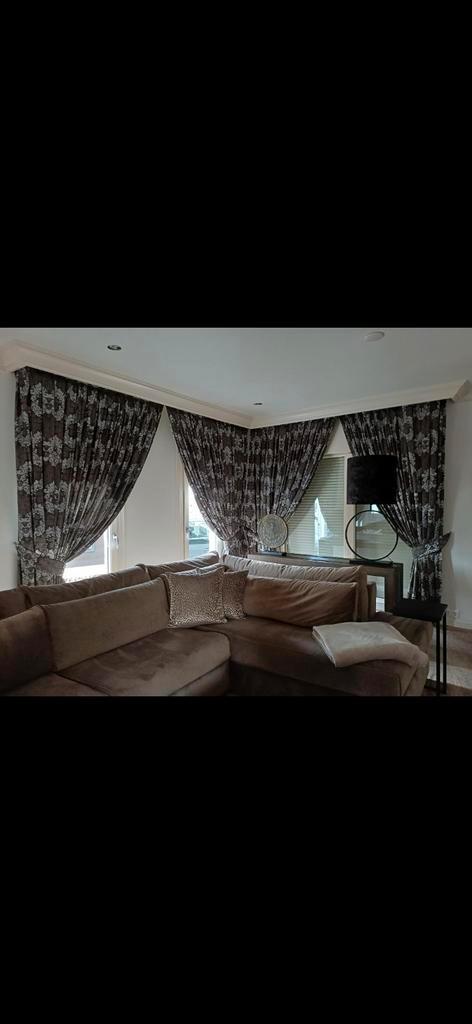 Donkere over gordijnen met patroon set van 8 stuks Z.G.A.N, Huis en Inrichting, Stoffering | Gordijnen en Lamellen, Zo goed als nieuw