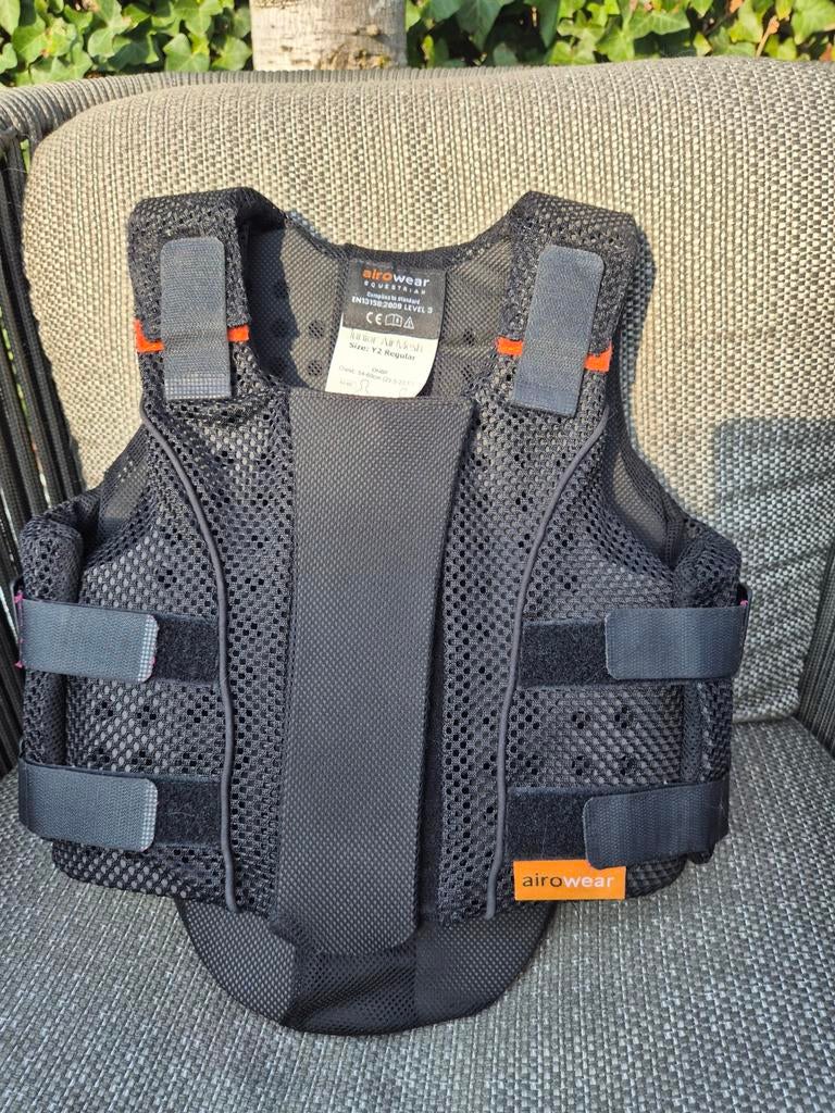 Airowear bodyprotector junior Y2, Ophalen