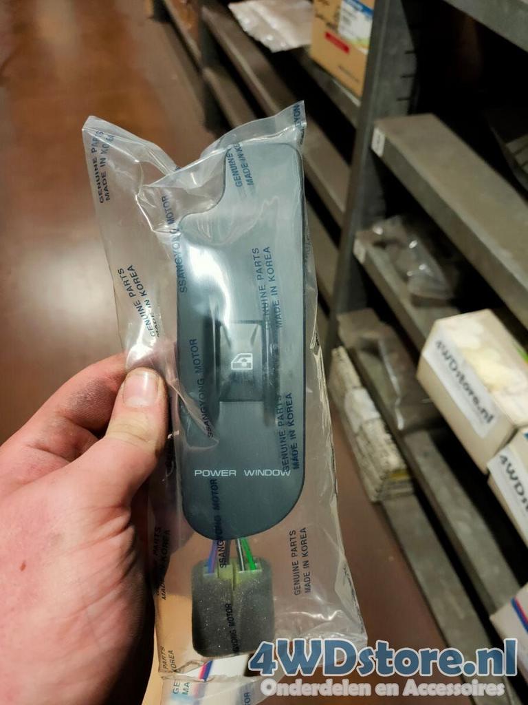 Ssangyong Rexton Raamschakelaar 8583005502, Auto-onderdelen, Dashboard en Schakelaars, -, -, Nieuw, Ophalen of Verzenden