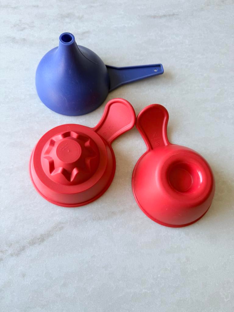 Tupperware Trechter en Rijstvormmakers, Ophalen of Verzenden, Gebruikt, Blauw, Overige typen