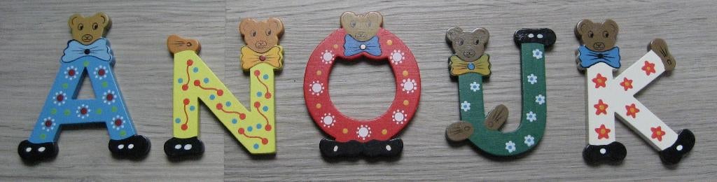 Houten letters met beertje ANOUK., Ophalen of Verzenden, Zo goed als nieuw, Wanddecoratie