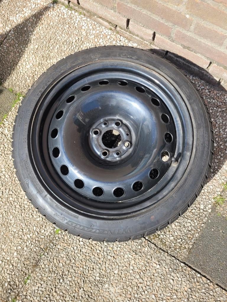 Nieuwe Nexen 195/45R16 banden op 16 inch velgen, Auto-onderdelen, Banden en Velgen, Gebruikt, 16 inch, Banden en Velgen, Ophalen of Verzenden
