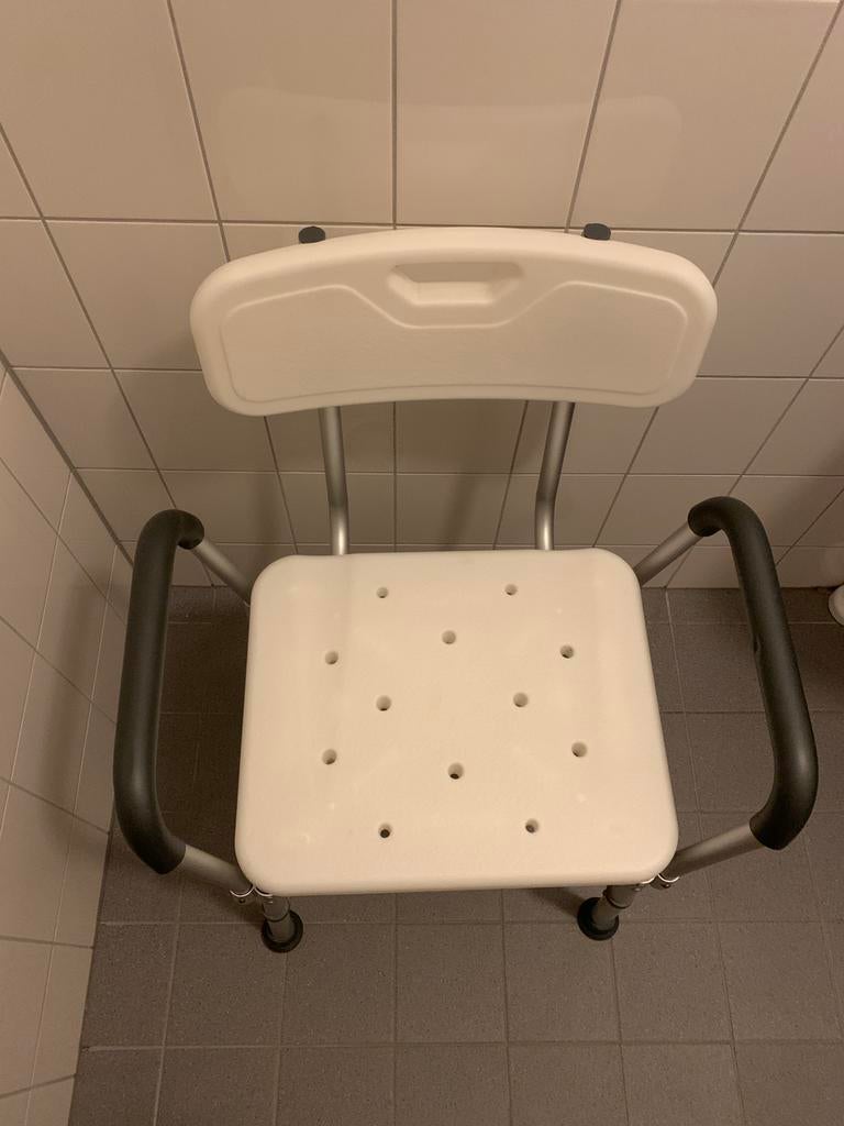Douchestoel, Diversen, Verpleegmiddelen, Ophalen, Zo goed als nieuw