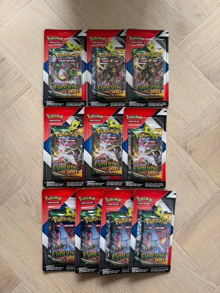 Celebi Pin 2-Pack Blister(s) Evolving Skies & Chilling Reign, Ophalen of Verzenden, Zo goed als nieuw, Booster