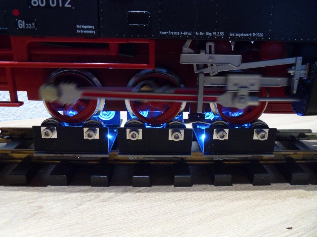 Rollenbank met hardstalen kogellagers en ledverlichting., Gelijkstroom, Nieuw, Rails, Ophalen of Verzenden