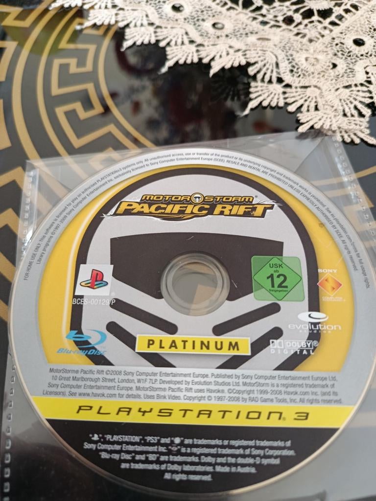 MotorStorm Pacific Rift Platinum Edition PS3, Ophalen, Online, 1 speler, Racen en Vliegen