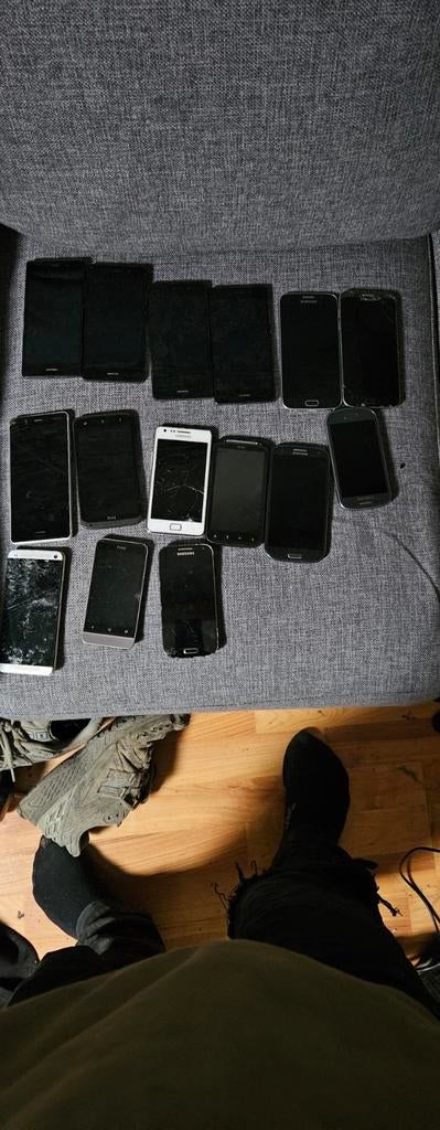 Partij telefoons bieden, Ophalen, Zwart